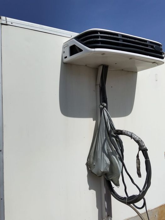 Будка с рефрежератором