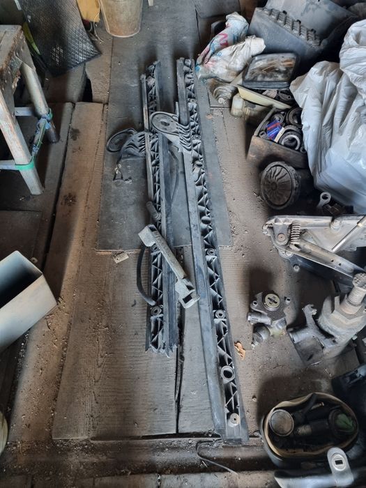 Бачок обывателя на  Мерседес  SK