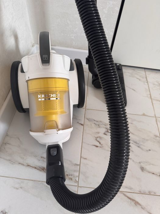Пылесос Karcher проводной, оригинал