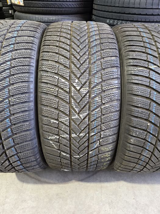 245/40/19 BRIDGESTONE 4бр