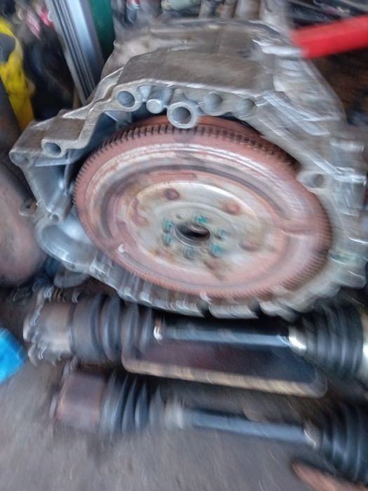 Автоматична скоростна кутия за ауди А4 1.8 турбо 150 коня бензин.