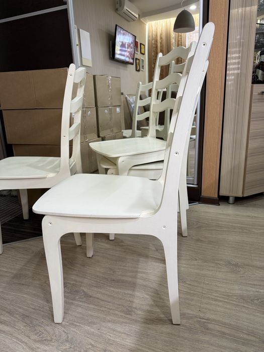 Стул кухонный из многослойной фанеры