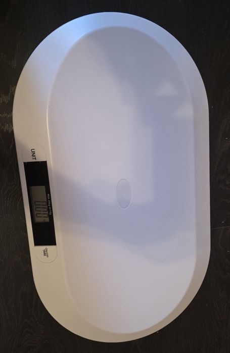 Бебешка електронна везна до 20 кг с LCD дисплей