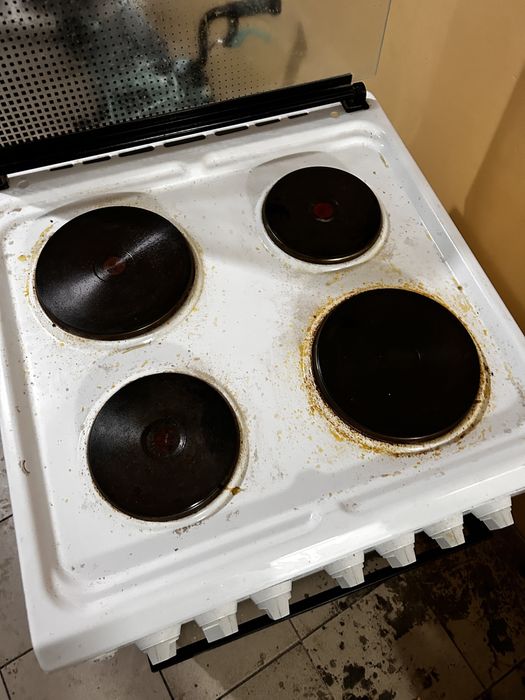 Продам электронный газ плиту