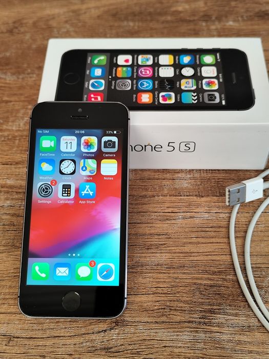 iPhone 5 S  Space grey 64GB Айфон