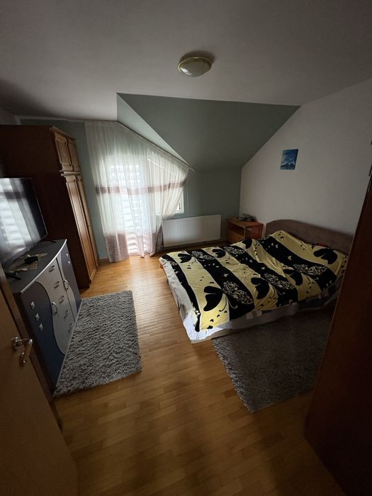 Dau casa in regim hotelier