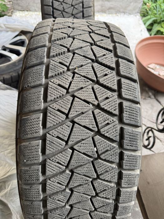 Bridgestone 285/60/18r