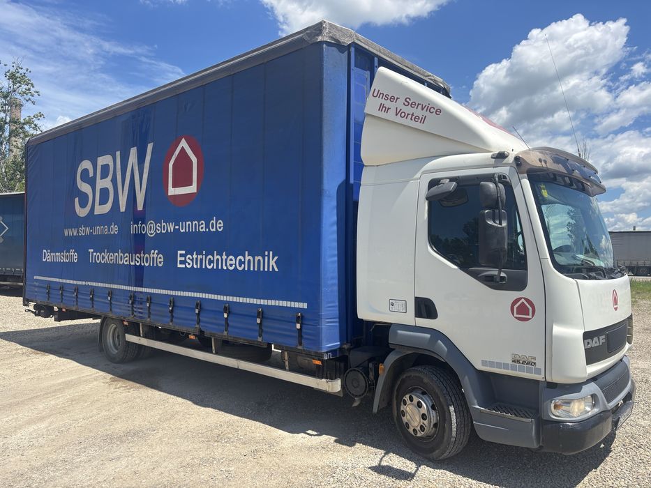 DAF LF 12 tone cu lift