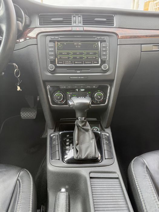 Skoda Superb 2.0TDI 140Cp Model 2011 DSG automata ,dotari foarte bune