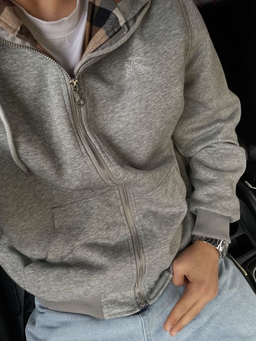 Новый Burberry зипка