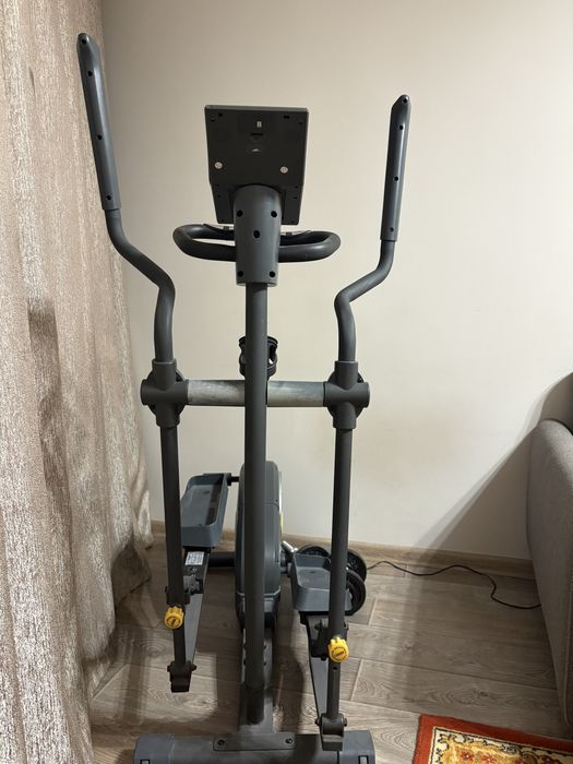 Эллиптический Тренажер