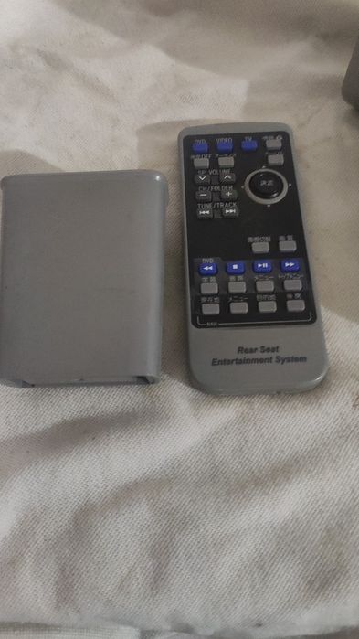 Монитор потолочный от  Toyota Alphard