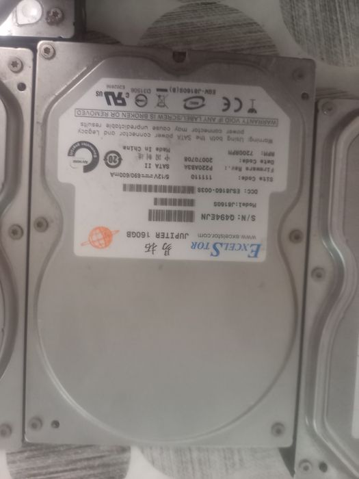 Хард дискове на hitachi и др