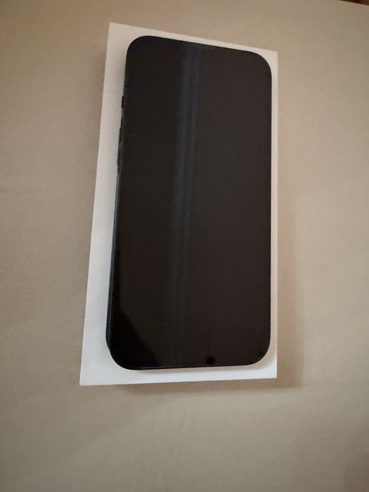 Телефон iphone 13