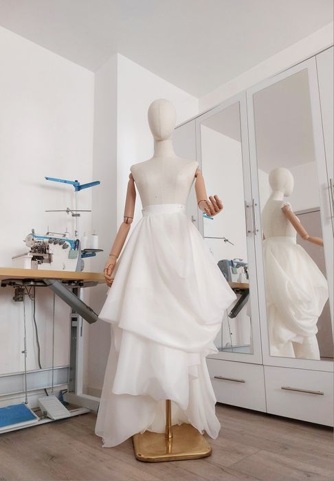 Асиметрична сватбена пола Драпирана Булчинска рокля Бален тоалет