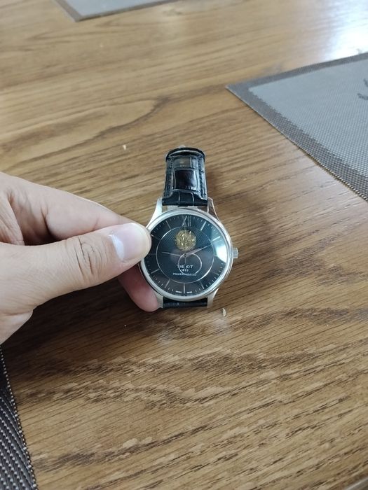 Часы Tissot элегантные