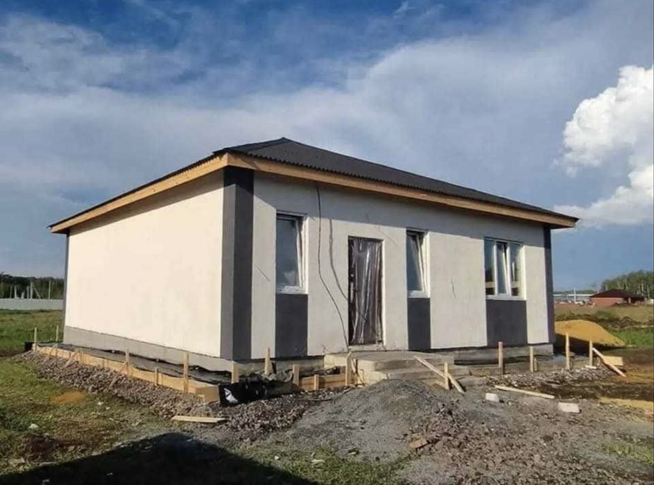 Producator Case pe structura metalica