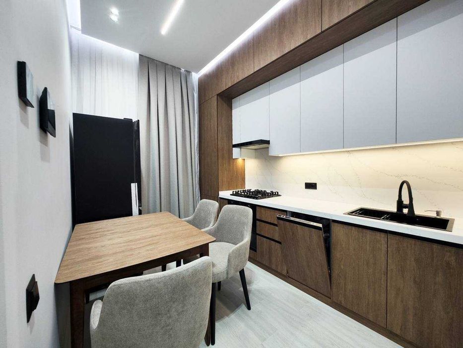 Сдаю 2-х ком в ЖК «Parisien» закрытый двор/охрана Яккасарай 6/8 (Р2)