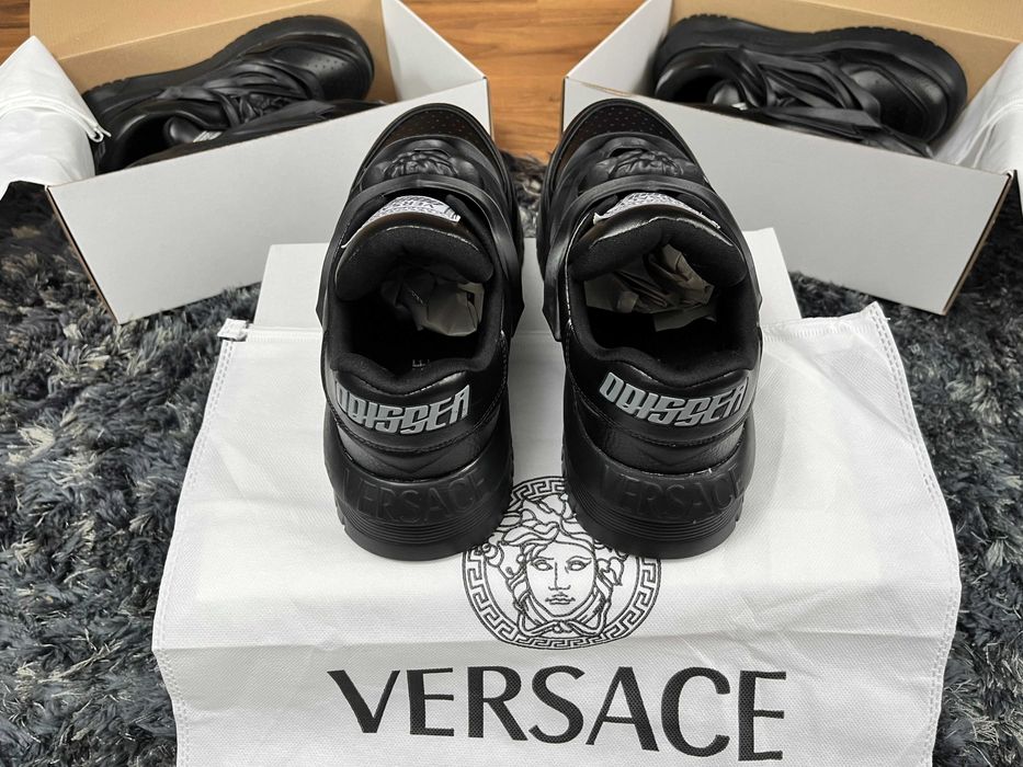 >- BEST PRICE -< Sneakers high top - adidași bărbați Versace Odissea Black trend vara 2026