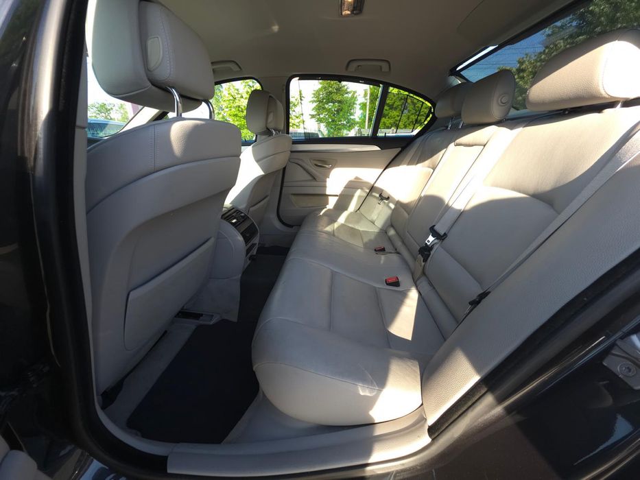 Vand BMW 525 xdrive anul 2012 km 200500