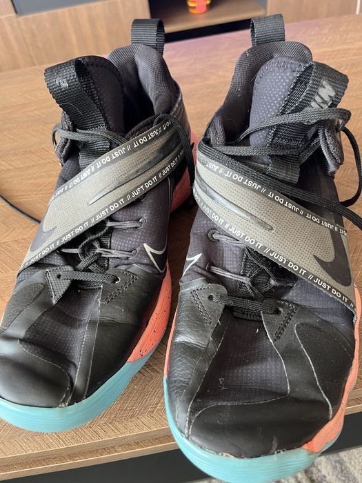 Обувки за волейбол nike