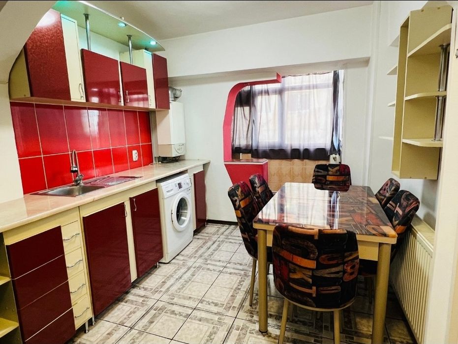 Apartament cu 2 camere !