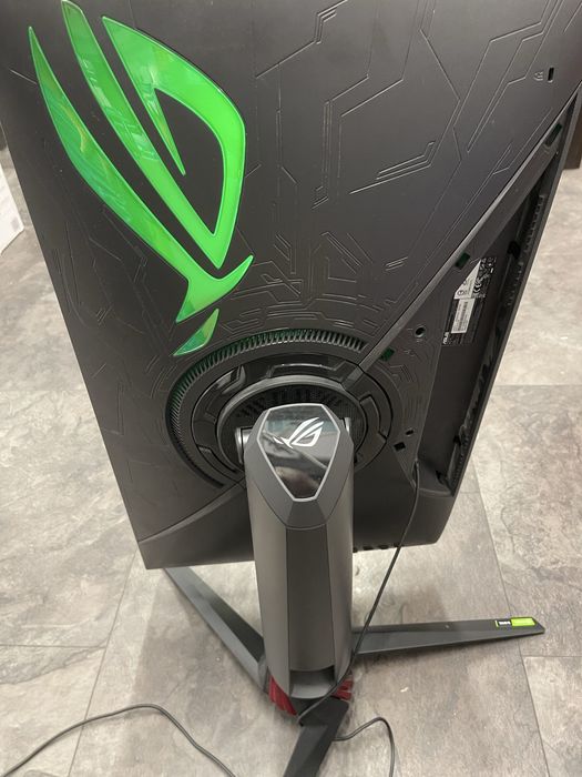 Vand monitor gaming Asus