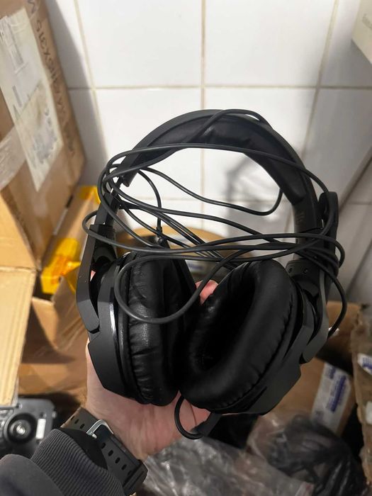 Продам наушники б/у  Hyper x stinger