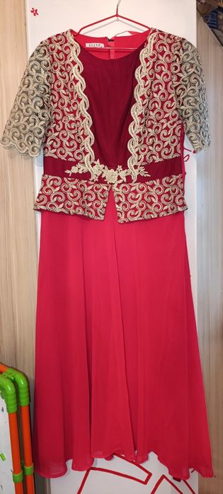 Платье.   женское