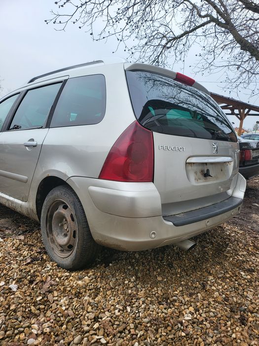 Пежо 307 2.0 Hdi.  НА ЧАСТИ