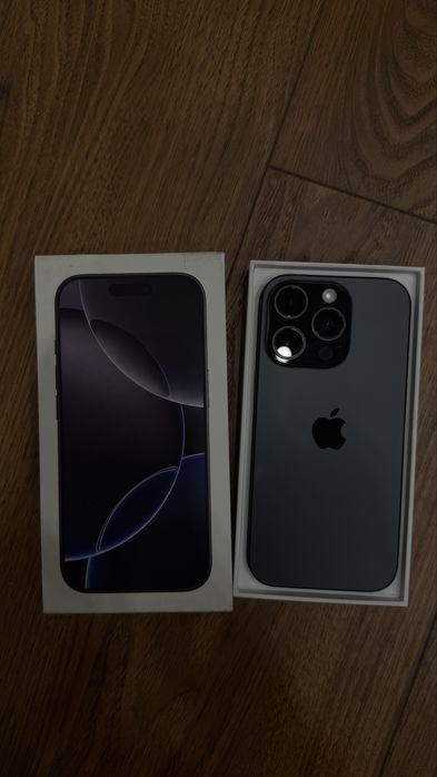 Продаю IPhone 16 pro