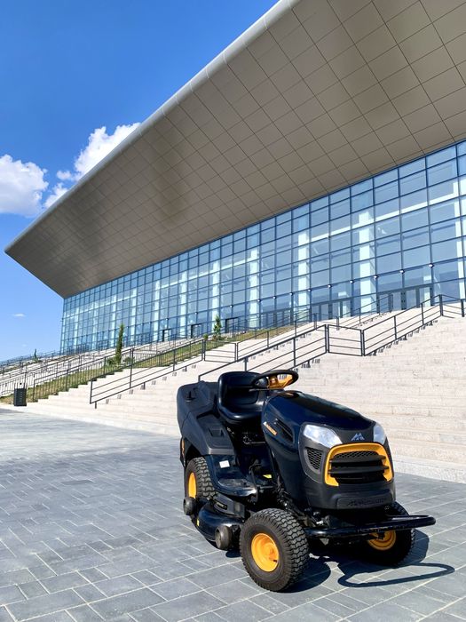 Tractoras de tuns iarba Husqvarna Mc Culloch V2 Twin