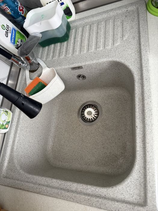 Продам  кухонную раковину