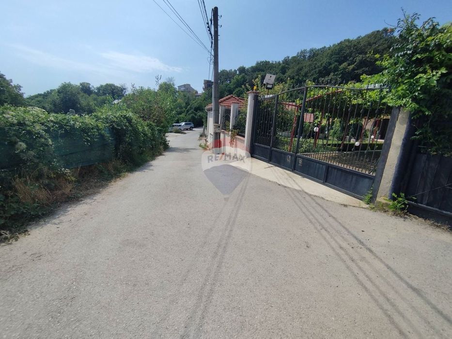 Тристаен апартамент,м-т Ален Мак,гр. Варна TE