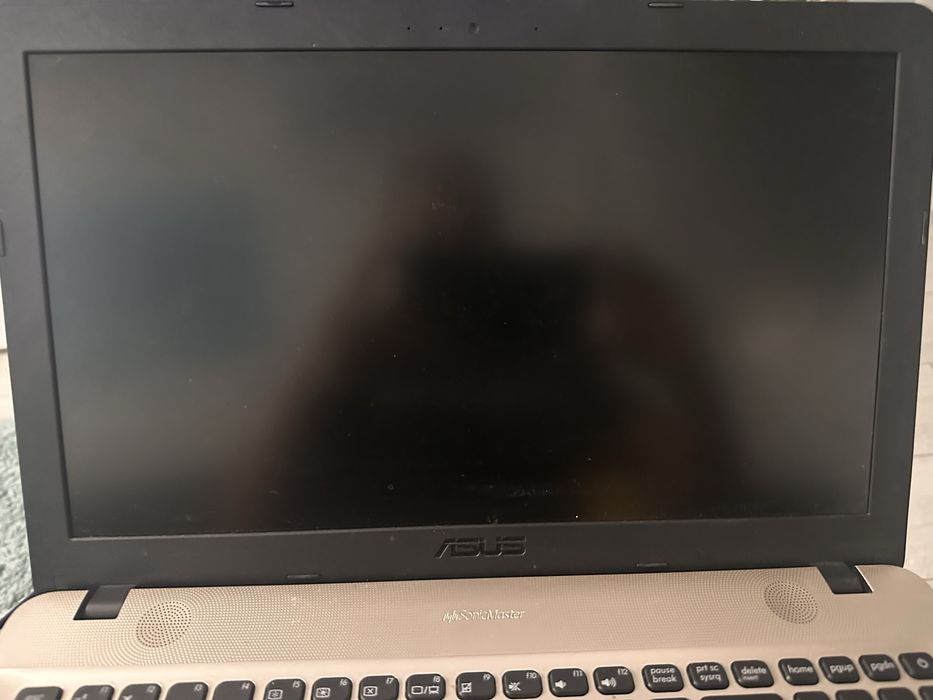 Laptop ASUS X541U – i5, 1TB, 4GB RAM