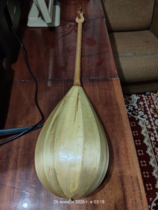 Домбра в отличном состоянии