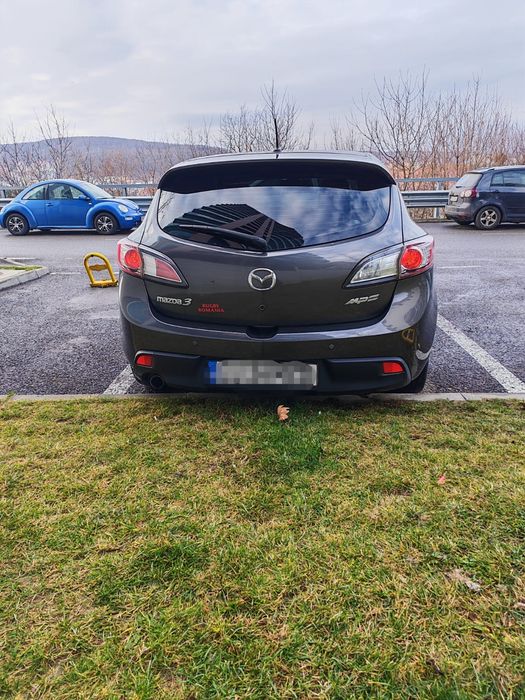Vând Mazda 3 Bl 2.0l benzină din 2010