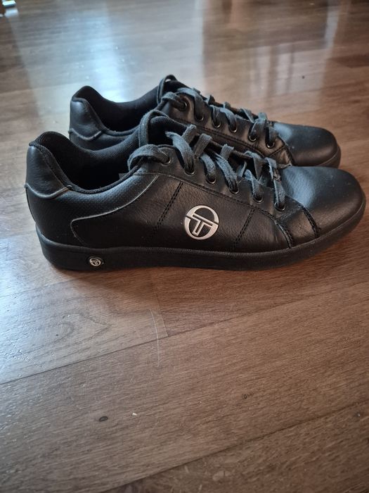 Черни  кожени маратонки sergio tacchini  42