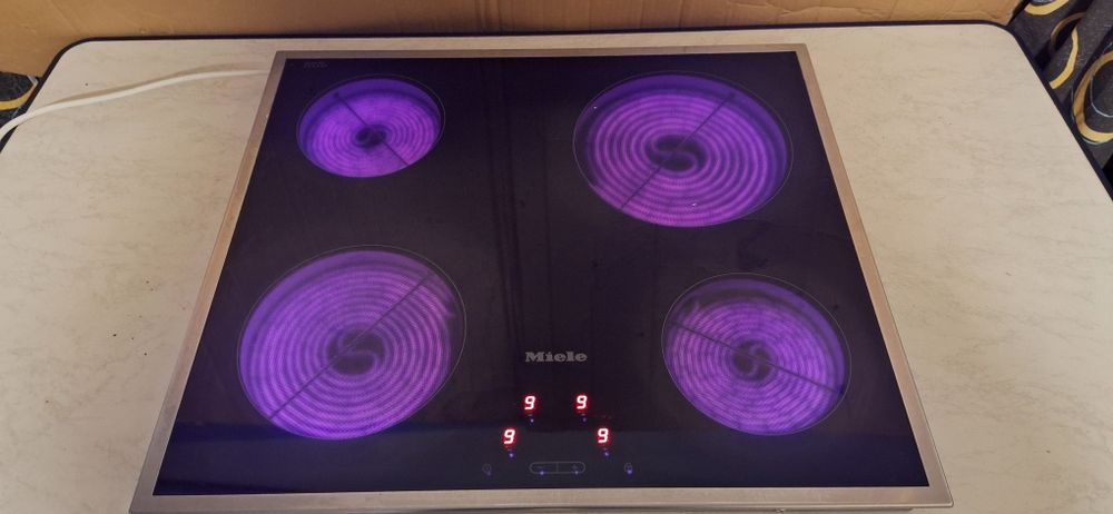 Керамичен плот Miele