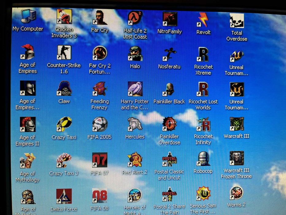 Calculator PC cu 100+ Jocuri ale Copilariei / Nostalgie / Cadoul Ideal