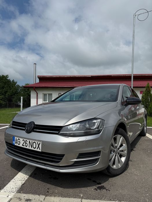 VOLKSWAGEN Golf 2015