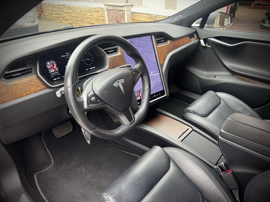 Tesla Model S Long Range Plus Raven
