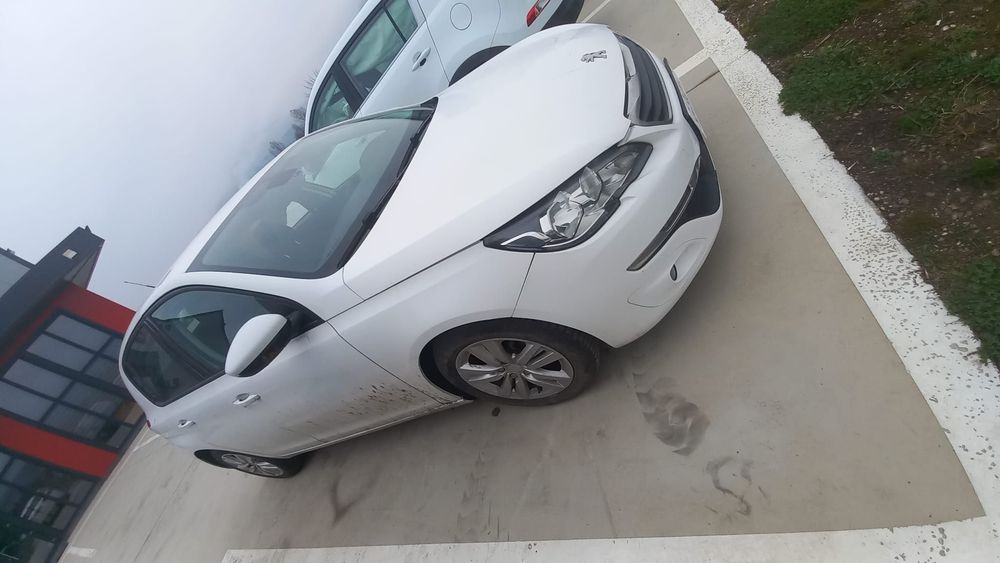 Dezmembram Peugeot 308 1.6 BlueHDI BHZ BH01