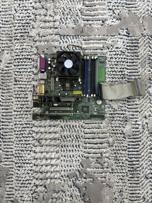 Материнская плата старого компьютера