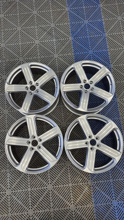 Jante Volkswagen 19"5x112 8J ET45 Golf/Passat/Tiguan
