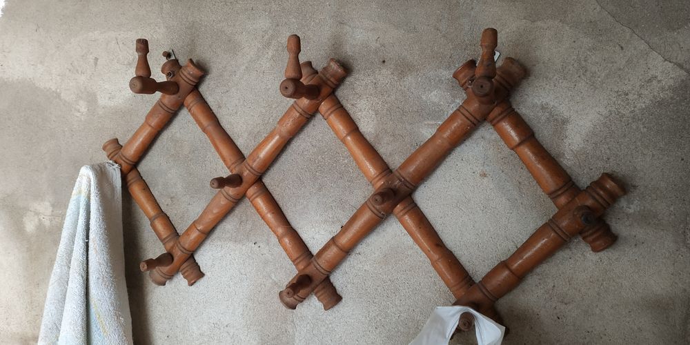 Стара закачалка от едно време