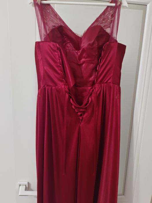 Платье вечернее.