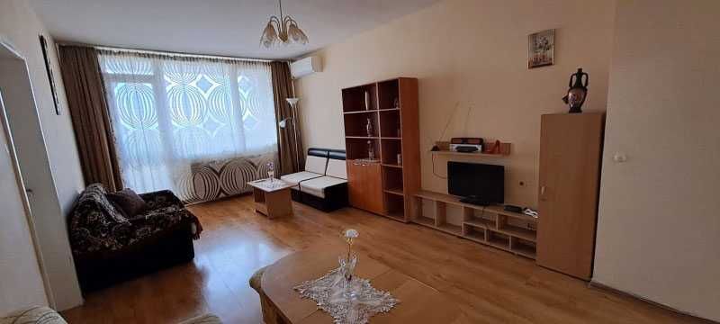 Дава се под наем Двустаен апартамент в София, Надежда 2 - 76 кв.м за 612 € - Снимка #1