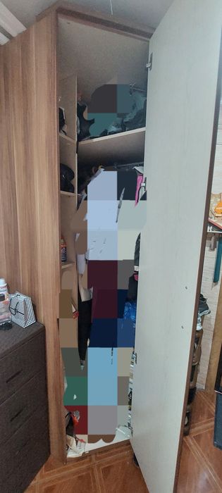 Шкаф угловой в прихожую