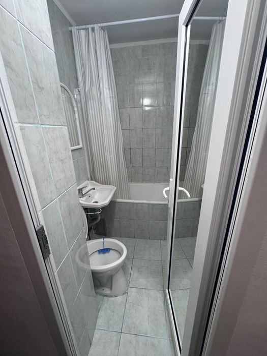 Închiriez apartament cu o cameră